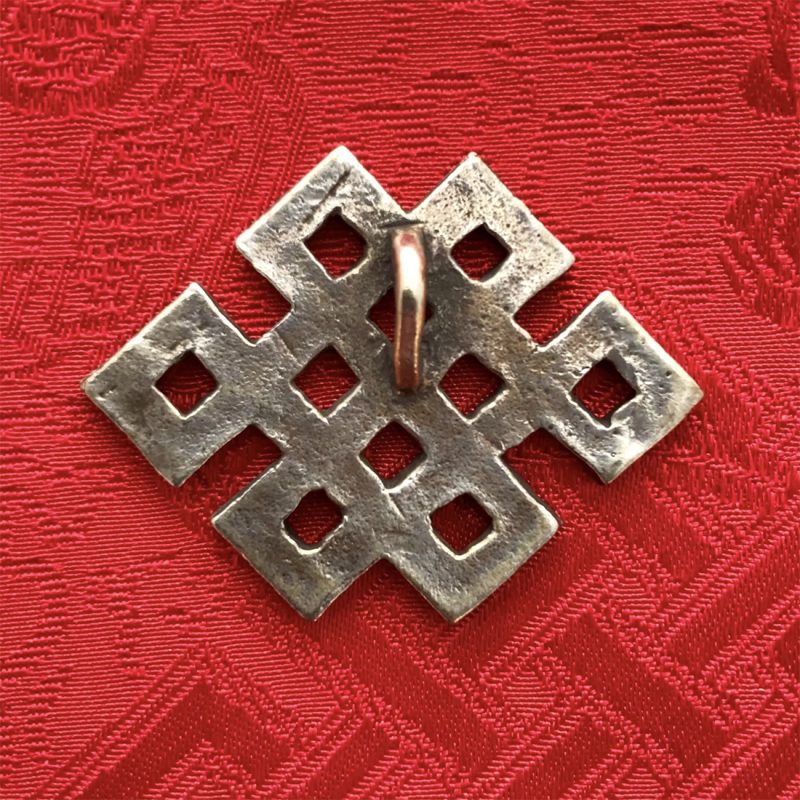 Endless Knot Pendant - Image 2