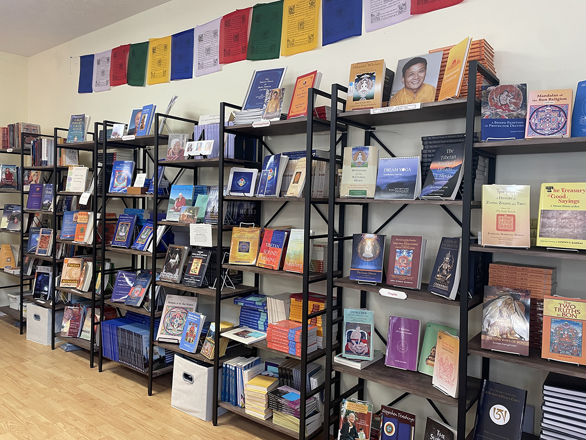 windhorse bookstore_2